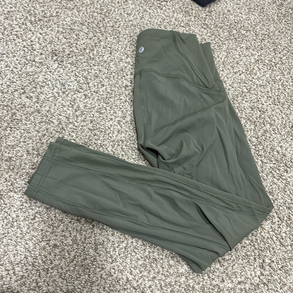 Barley worn lulu lemon leggings